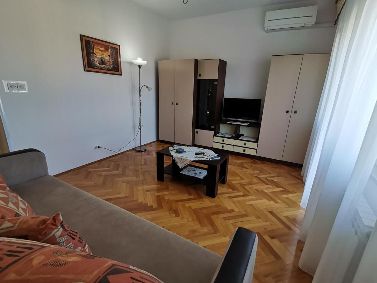 Apartment Grzin Lovran Bagian luar foto